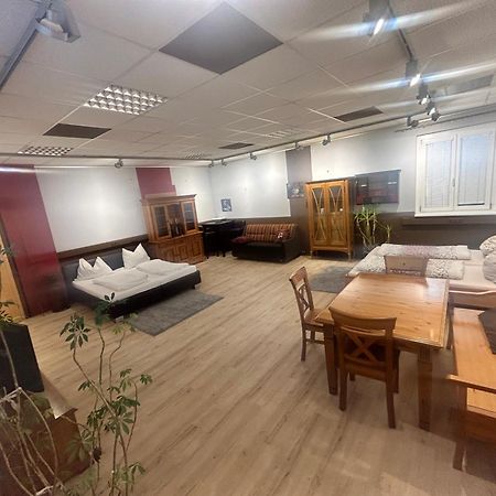 Nous Cafe & Restaurant Ξενοδοχείο Krumnussbaum Εξωτερικό φωτογραφία