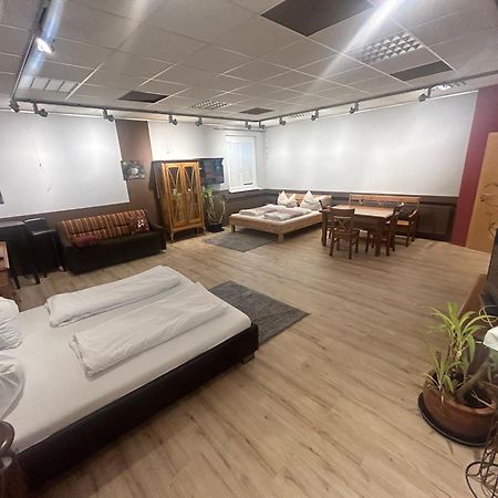 Nous Cafe & Restaurant Ξενοδοχείο Krumnussbaum Εξωτερικό φωτογραφία
