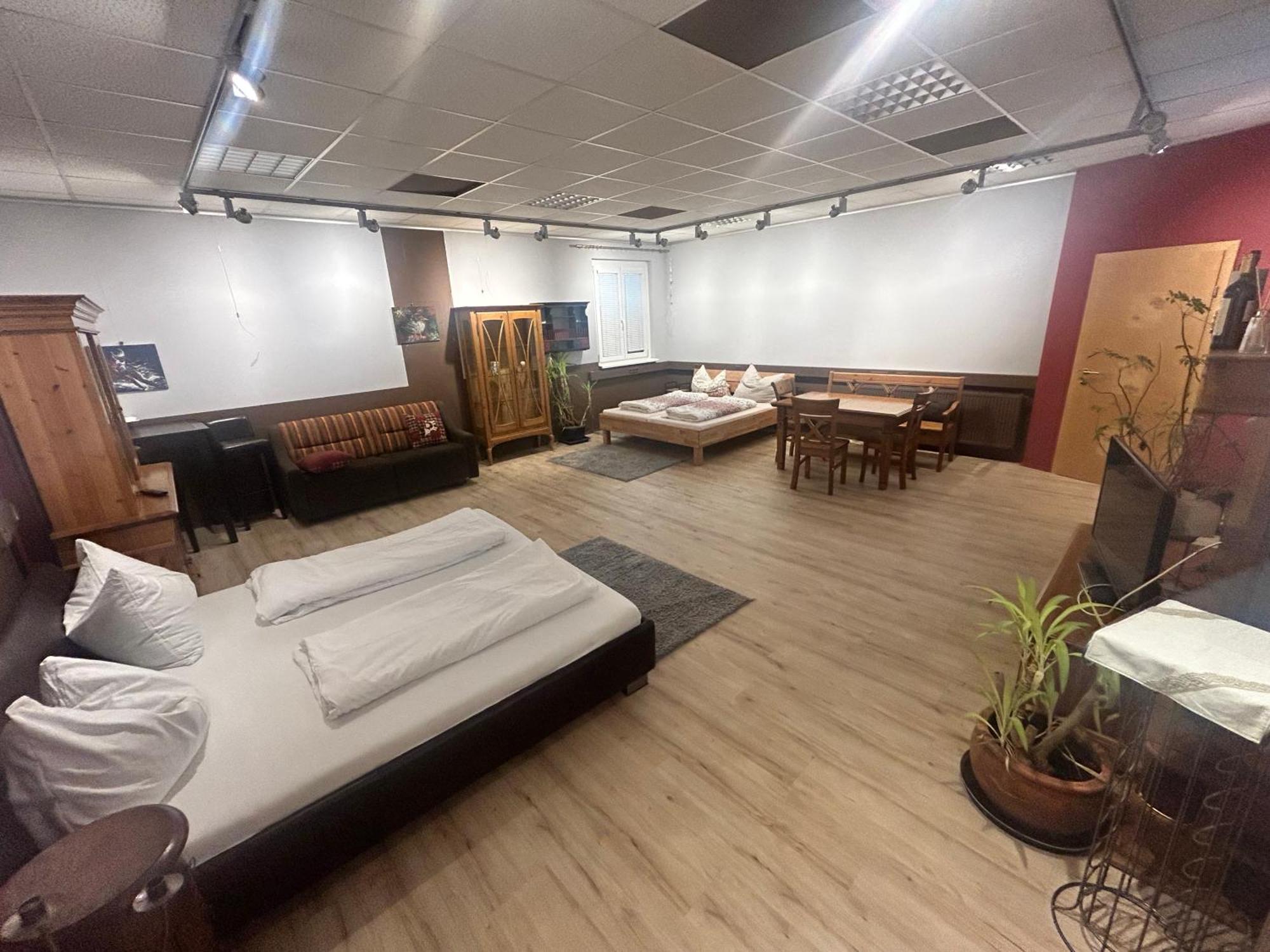 Nous Cafe & Restaurant Ξενοδοχείο Krumnussbaum Εξωτερικό φωτογραφία